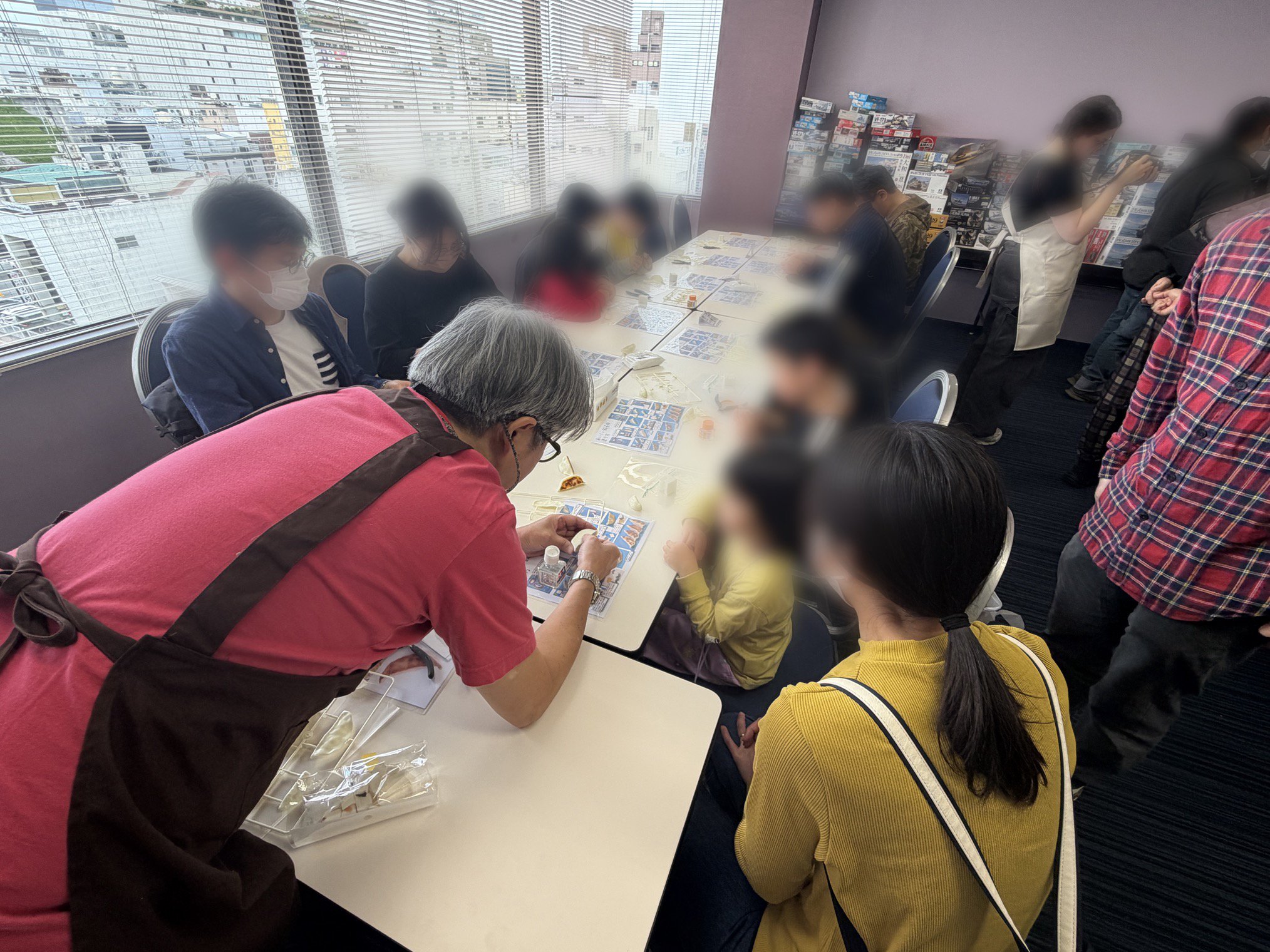 餃子プラモワークショップの様子