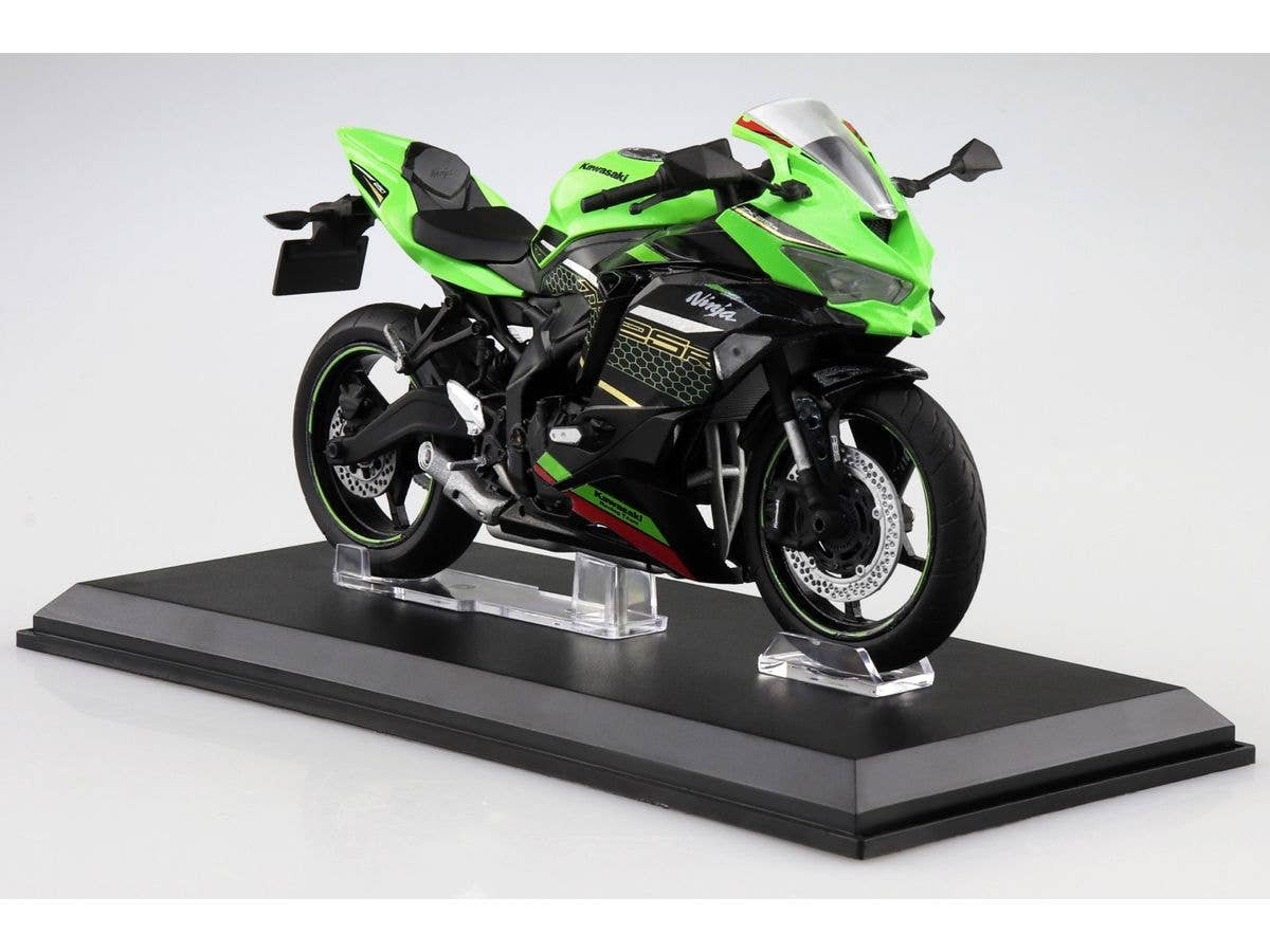 1/12 Kawasaki Ninja ZX-25R ライムグリーン x エボニー