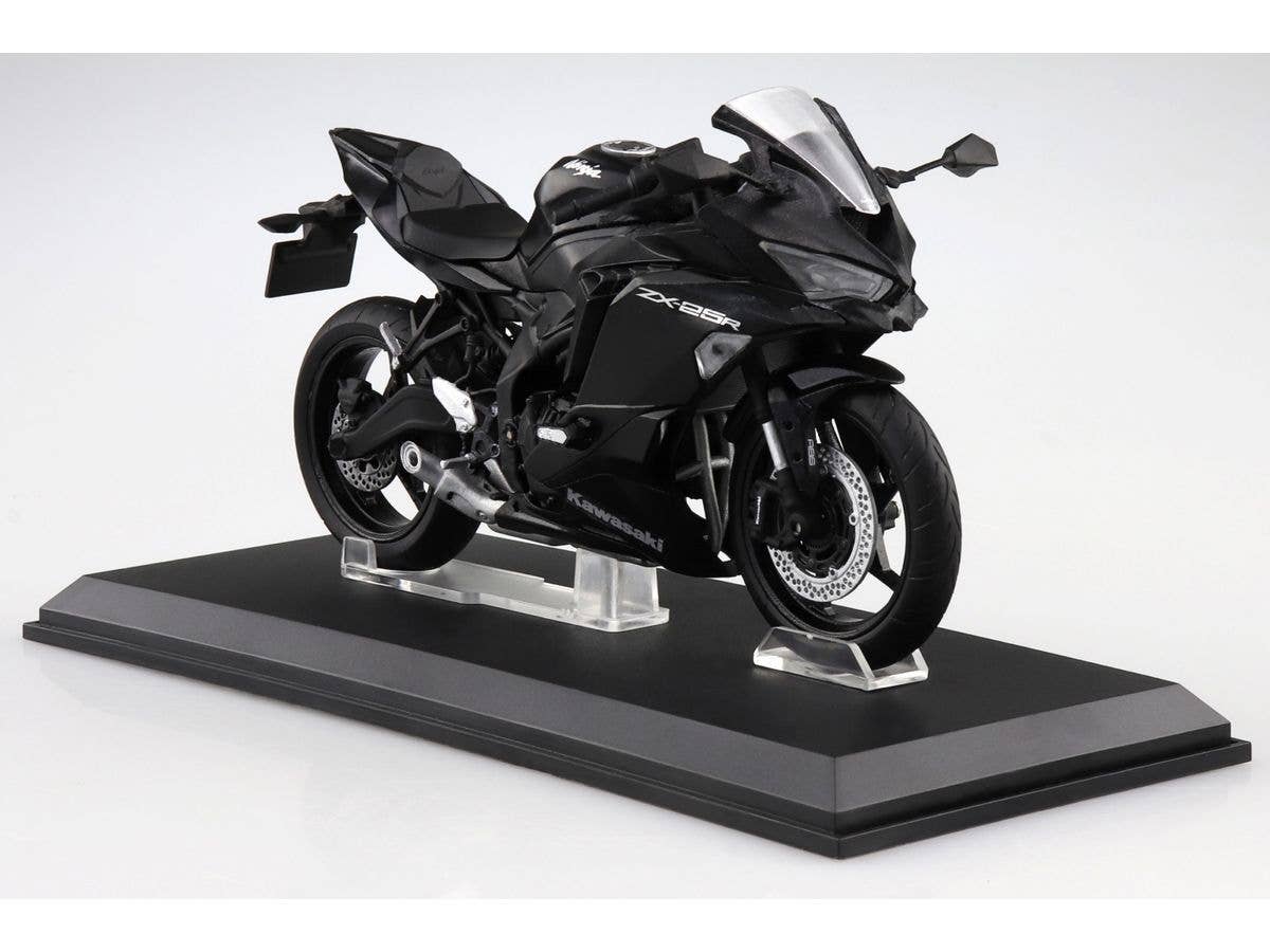 1/12 Kawasaki Ninja ZX-25R メタリックスパークブラック