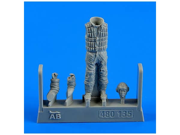 1/48 WWIIドイツ空軍 パイロットフィギュア w/救命胴衣