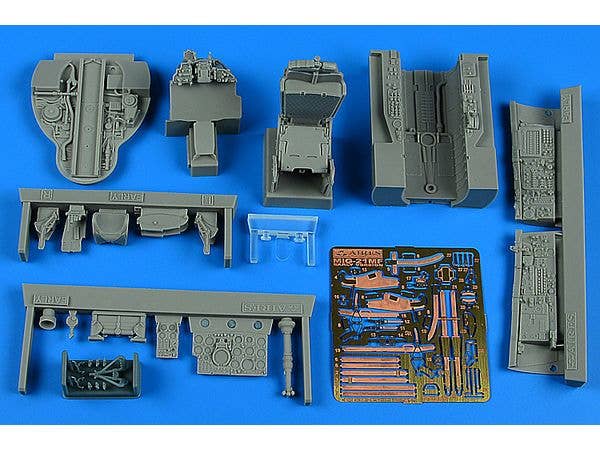 1/32 MiG-21MF フィッシュベッドJ (初期型) コックピットセット (トランぺッター用)