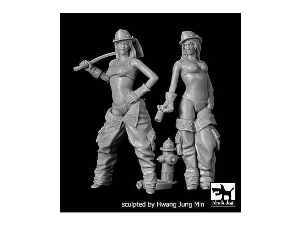 1/32 女性消防士 セット (HAUF32037 + HAUF32038)