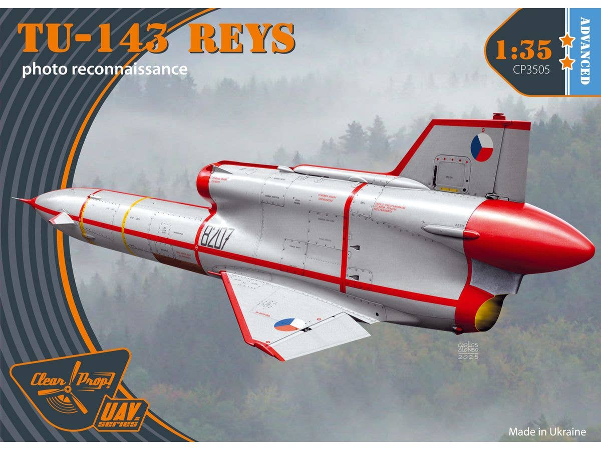 1/35 Tu-143 レーイス 無人偵察機 フィルムカメラ装備型
