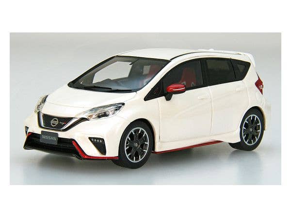 1/43 日産 ノート ニスモ S ブリリアント・ホワイト・パール (レジン)