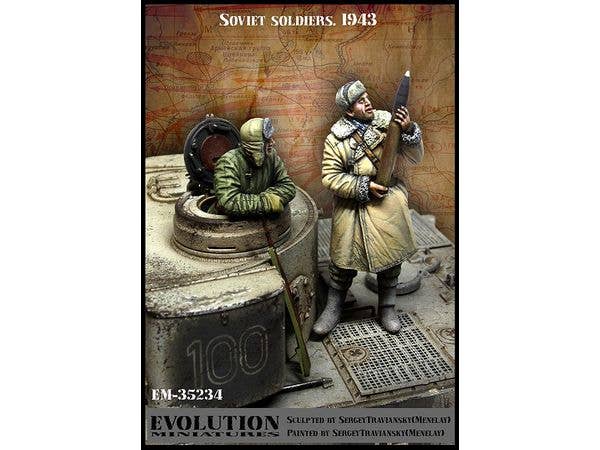 1/35 WWII 露/ソ ソビエト赤軍 タイガー戦車の8.8cm砲弾を眺める兵士 1943 (2体入)
