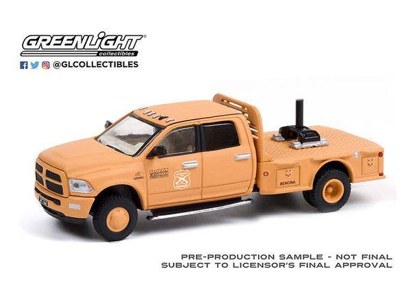 1/64 GreenLight 2018 Ram 3500 Dually Flatbed - Carabineros de Chile