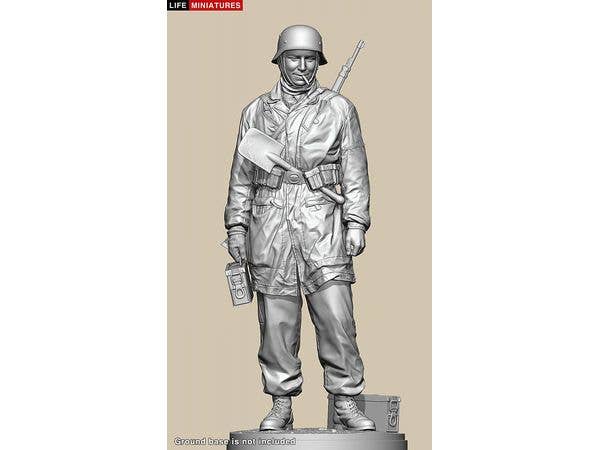 1/35 WWII ドイツ ポトー迎撃戦 ハンセン戦闘団の降下猟兵弾薬手 アルデンヌ1944年12月18日