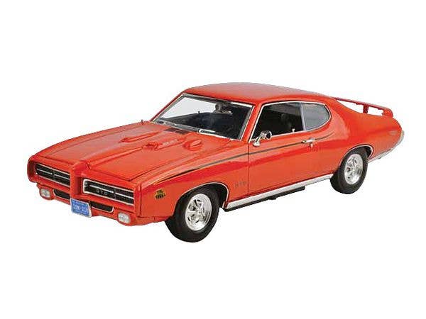 1/18 1969 Pntiac GTO Judge Color: Orange