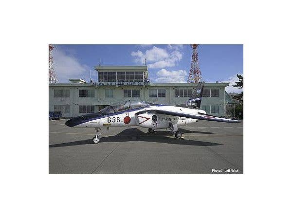 1/100 航空自衛隊 芦屋基地 第13飛行教導団 T-4 練習機 航空自衛隊70周年記念塗装機