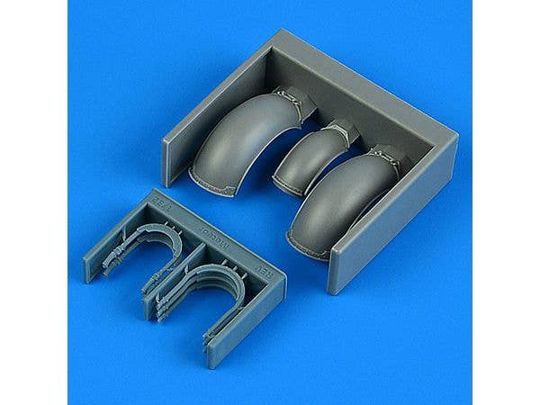 1/32 グロスター ミーティアF.8/FR.9 泥除け (レベル用)