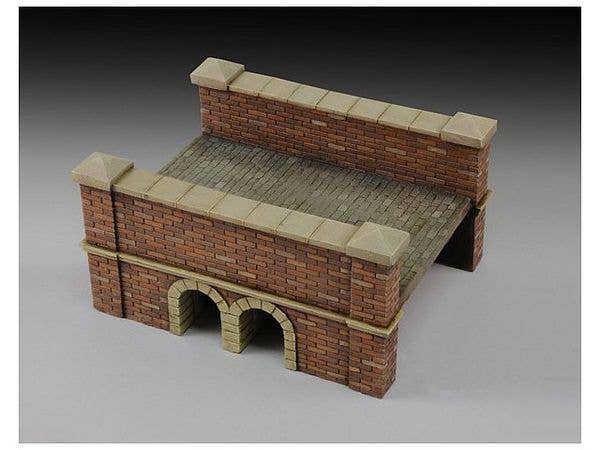Little red bricks bridge (1/35-1/32 scale)