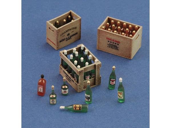 1/35 Champagne, cognac e wine bottles with crates