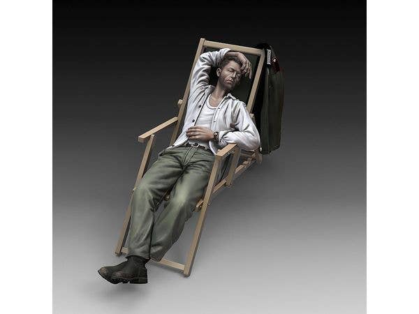 1/35 German soldier who sleeps