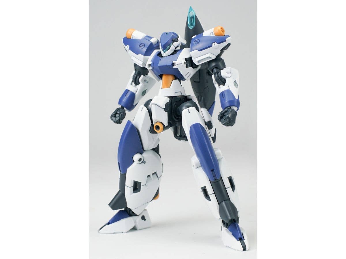 1/144 ULTRA ACTION TROOPERシリーズ Franz-Alpha(フランツアルファ) プラスチックモデルキット(ホワイトxブルー)
