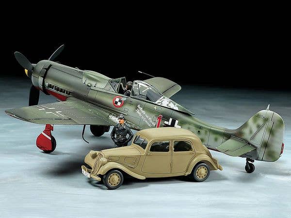 1/48 フォッケウルフ Fw190 D-9 JV44・シトロエン 11CV スタッフカー セット