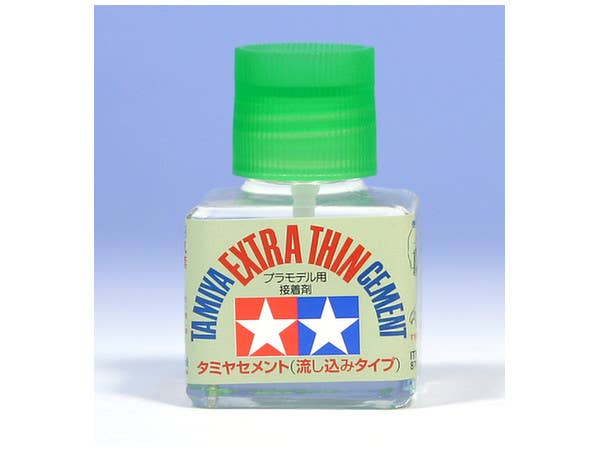 タミヤセメント (流し込みタイプ)