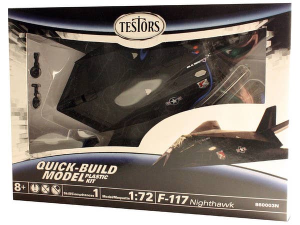 1/72 アメリカ空軍ステルス機 F-117ナイトホーク(クイックビルドキット)